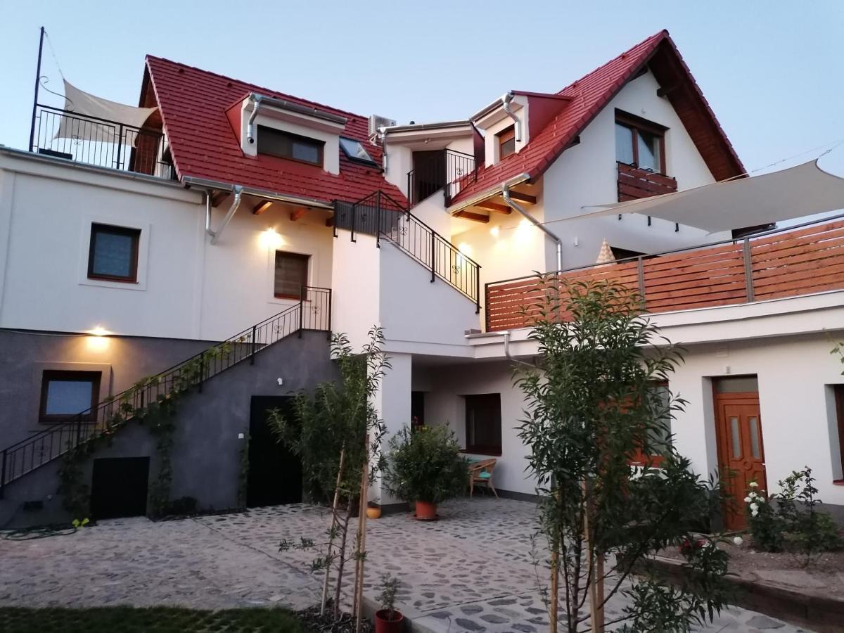 Szigligeti Mandula Kert Vendeghaz Daire Dış mekan fotoğraf
